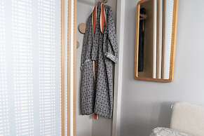 Helsinki home by Johanna Gullichsen