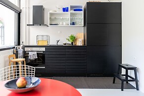 Helsinki home by Johanna Gullichsen