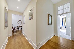 Kensington Queens Gate Apartment