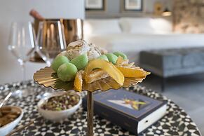 BASTIÒ PRIVATE SUITES