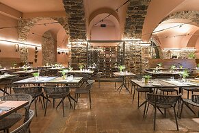 BASTIÒ PRIVATE SUITES