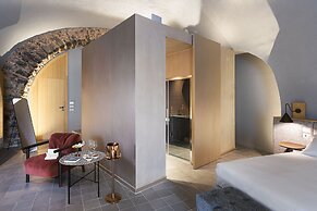 BASTIÒ PRIVATE SUITES