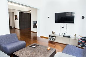 Deluxe Apt. in the Heart of Kolonaki