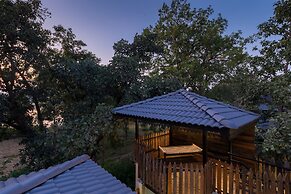 Sterling Padam Pench