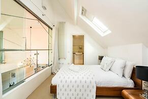 Unique 2 Bedroom Converted Artist's Studio