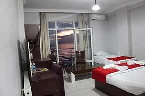 Deniz Otel