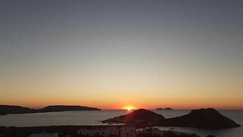 Manu Mykonos  Beach Villas & Bungalows