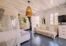 Manu Mykonos  Beach Villas & Bungalows