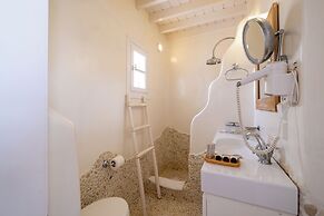 Manu Mykonos  Beach Villas & Bungalows