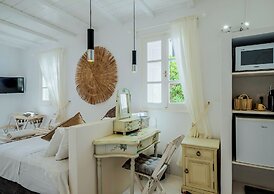 Manu Mykonos  Beach Villas & Bungalows