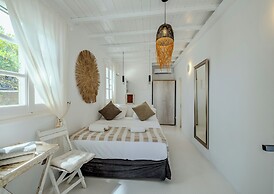 Manu Mykonos  Beach Villas & Bungalows