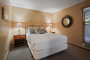 Ski Condo 151 1 Bedroom Condo by RedAwning