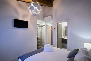 Ines Luna Suites