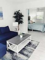 Beachside Gardens Apartments by Lowkl