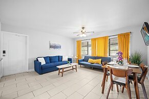 Bayview Apartments by Lowkl