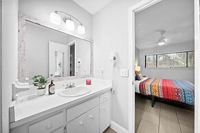 Bayview Apartments by Lowkl