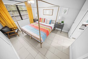 Bayview Apartments by Lowkl