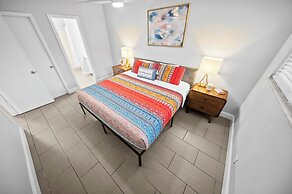 Bayview Apartments by Lowkl