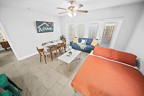 Bayview Apartments by Lowkl