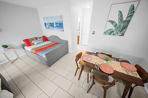 Bayview Apartments by Lowkl