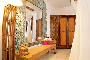 Monyoli Hotel & Boutique