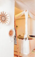 Monyoli Hotel & Boutique