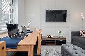 Lovely 2-bed House With 2 Bathrooms in Dartford