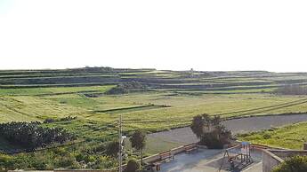 Farmhouse Villa in Gozo With Large Pool & Garden