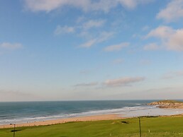 Fistral Retreat