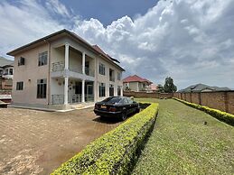 Captivating 7-bed House in Kigali, Rwanda