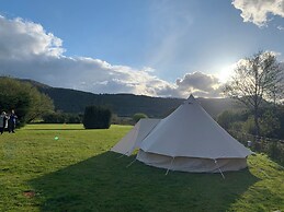 Erw Glas Glamping and Camping
