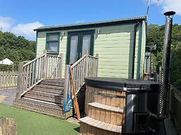 Erw Glas Glamping and Camping