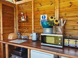 Erw Glas Glamping and Camping