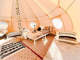 Erw Glas Glamping and Camping