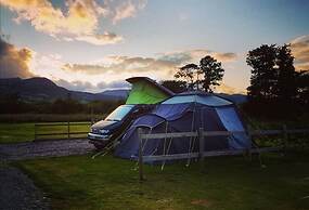 Erw Glas Glamping and Camping