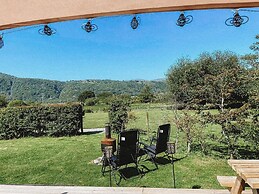 Erw Glas Glamping and Camping