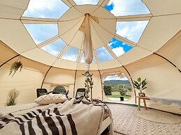 Erw Glas Glamping and Camping