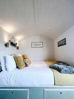 Erw Glas Glamping and Camping