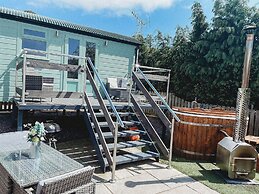 Erw Glas Glamping and Camping