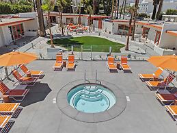 Mojave Resort - Adults Only