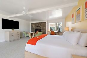 Mojave Resort - Adults Only