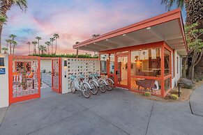 Mojave Resort - Adults Only
