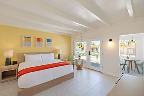 Mojave Resort - Adults Only