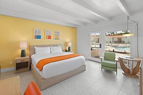 Mojave Resort - Adults Only
