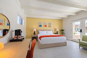 Mojave Resort - Adults Only