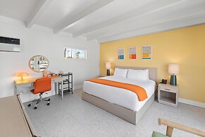 Mojave Resort - Adults Only