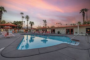 Mojave Resort - Adults Only