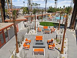 Mojave Resort - Adults Only