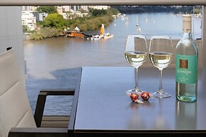 Executive Family Suite View Parking WiFi