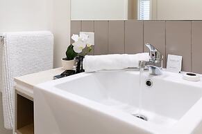 Executive Family Suite View Parking WiFi